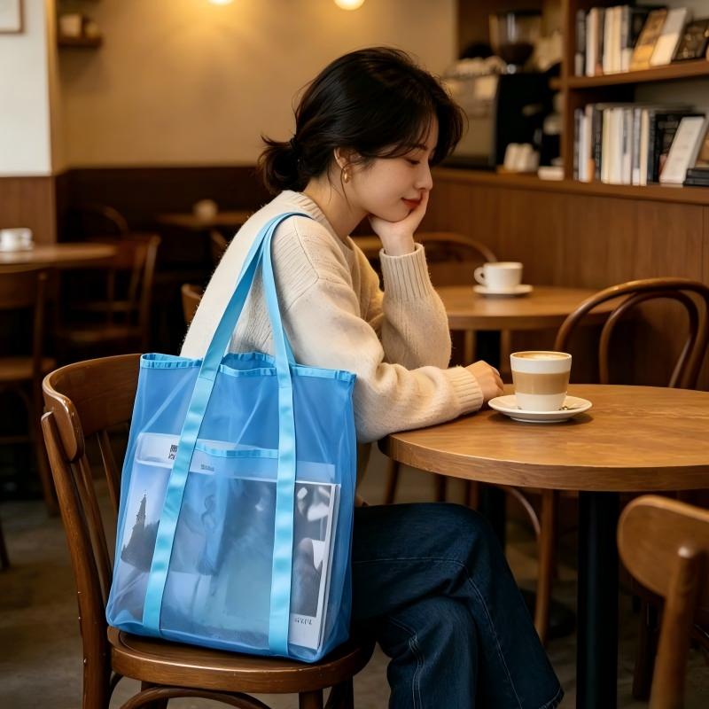 Mesh hollow tote bag in breathable nylon fabric for beach and gym use
